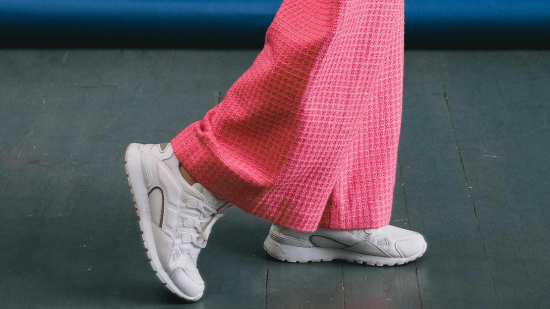 Parfois tiene las zapatillas que amarán las mujeres +50 porque parecen de marca pero están rebajadas a menos de 18 euros