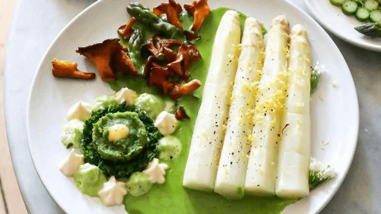 Seis recetas con espárragos blancos frías, fáciles y ricas para comer o cenar este verano