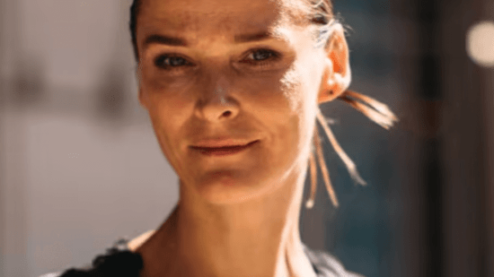 Una de las mejores cremas antiarrugas para mujeres +50, según la OCU