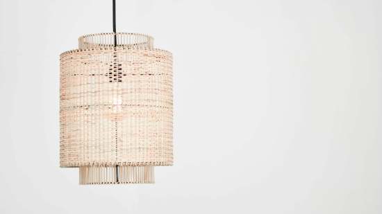 La lámpara de Ikea que parece de Zara Home por su diseño elegante y cálido ahora está rebajada 20 euros