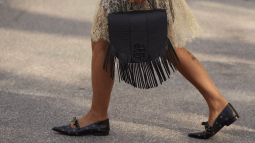 Cómo combinar los zapatos con el bolso para conseguir estilismos de 10 sin esfuerzo