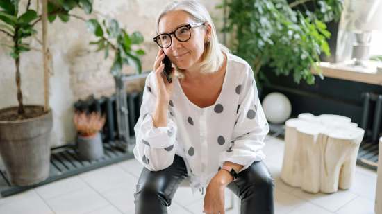 Las mujeres de 50 y 60 años amarán el conjunto de camisa y pantalón blanco y negro de Primark que estiliza, es elegante y está tirado de precio