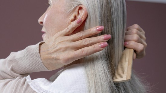 Las cuatro manicuras que prometen ser tendencia entre las mujeres +50 este otoño para lucir unas manos bonitas y rejuvenecidas