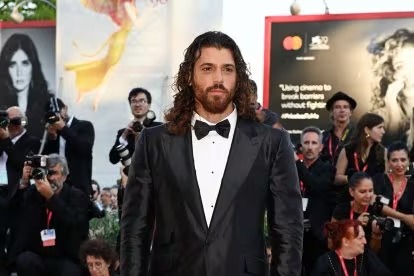 Can Yaman attends the "Il Signore Delle Formiche" red carpet at the 79th Venice International Film Festival on September 06, 2022 in Venice, Italy.
