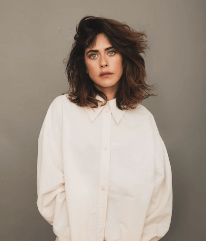 María León con un mullet de media melena.