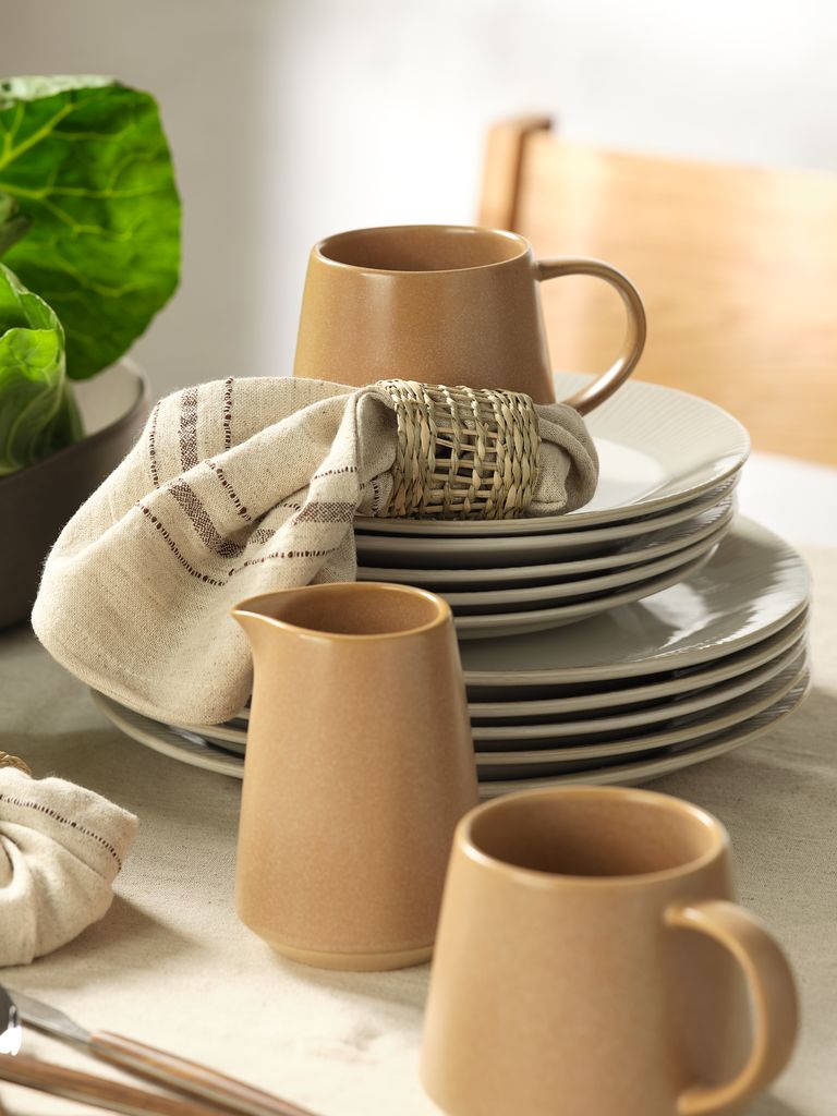 Esta es la alternativa a Ikea o Zara Home para encontrar vajillas bonitas y tiradas de precio con las que vestir la mesa este otoño