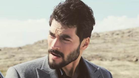 Akin Akinözü - Instagram.