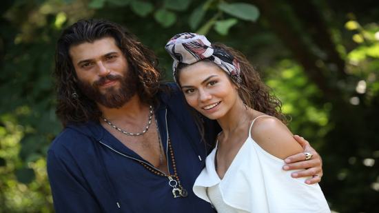 Demet Özdemir y Can Yaman.