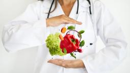 Dieta disociada: una nutricionista explica qué es, cómo funciona y si la recomienda
