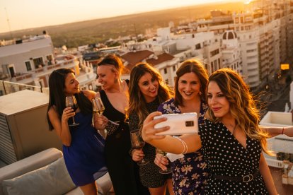 Los mejores planes +50 para esta semana: cine, teatro, exposiciones y mucho más