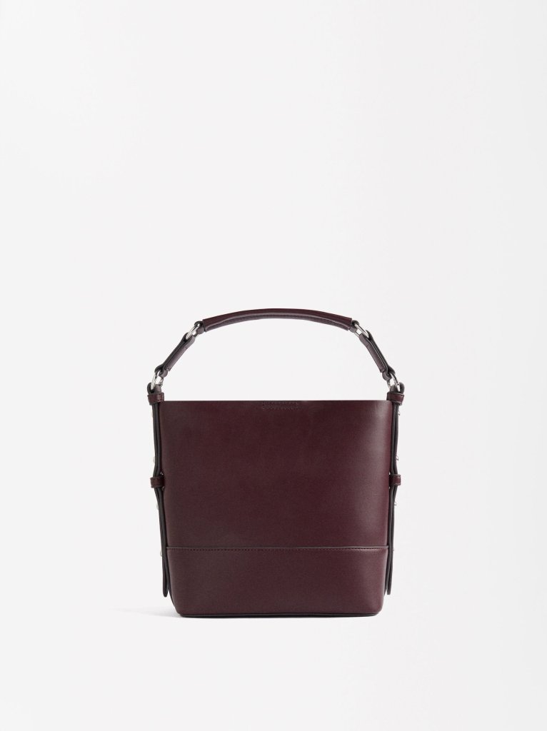 Parfois tiene el clon low cost del bolso de firma francesa que no paran de llevar Nuria Roca, Maribel Verdú y otras mujeres +50 este otoño