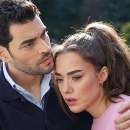 Akin Akinözü en Tuzak