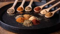 La Universidad de Harvard recomienda incluir estas especias en las recetas de Navidad como alternativa a otros ingredientes menos saludables