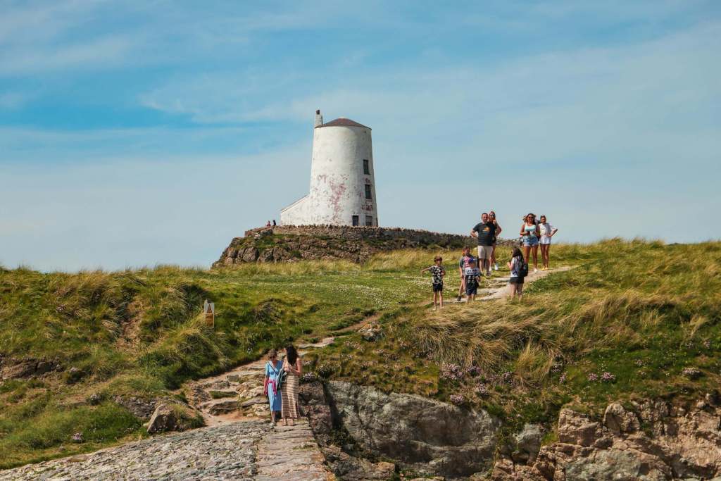 Cómo organizar un viaje intergeneracional: abuelos, hijos y nietos unidos