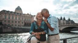 No te vas a creer la oferta de Carrefour para viajar fuera de España en 2025 que le hace competencia al programa de turismo del Imserso