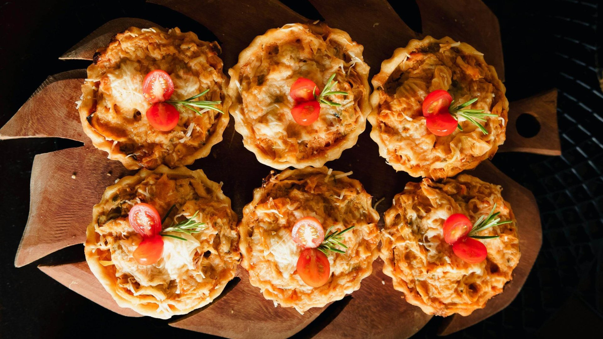 Seis recetas fáciles y rápidas de canapés para cenas o comidas de Navidad que preparar con las tartaletas de menos de 2 euros de Mercadona