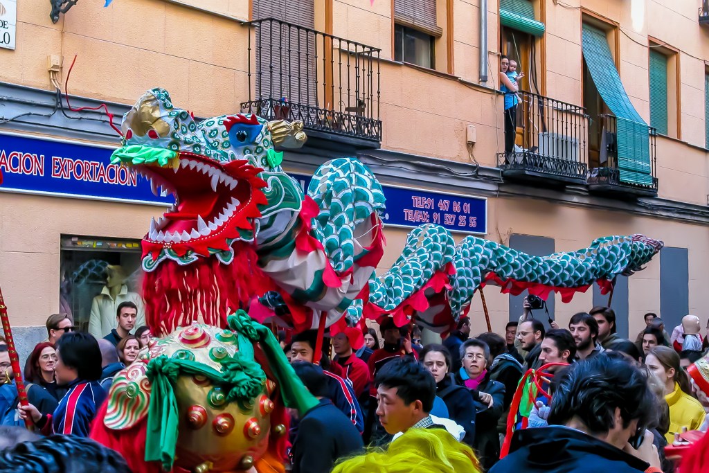 Madrid se viste de rojo para celebrar el Año Nuevo Chino 2025: descubre todos los eventos y actividades que marcan el inicio del Año de la Serpiente