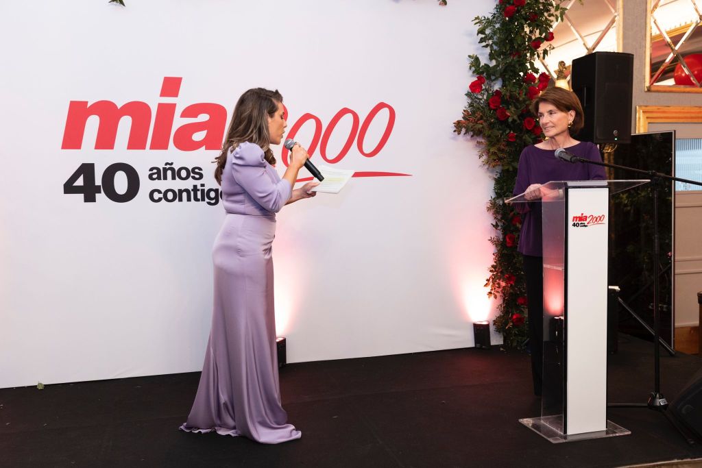 Susana Monereo en el 40 cumpleaños de la revista Mía - Zinet Media.