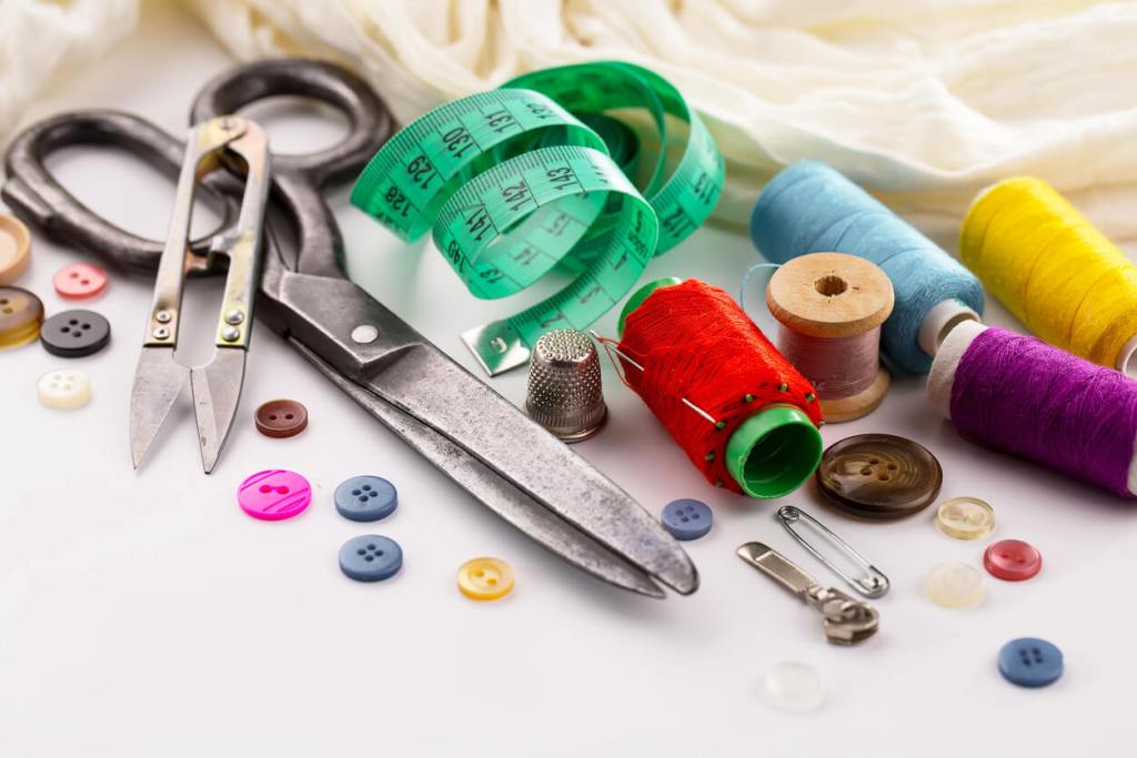 Para qué sirve la moneda plateada del costurero y por qué no deberías deshacerte de ella