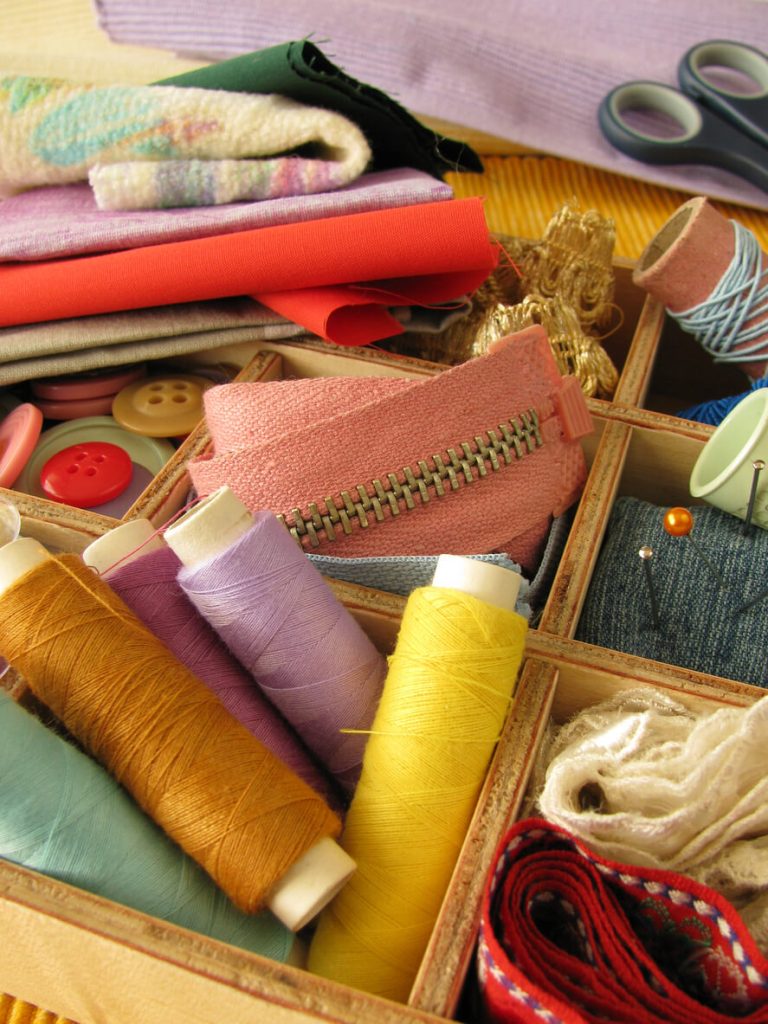 Para qué sirve la moneda plateada del costurero y por qué no deberías deshacerte de ella