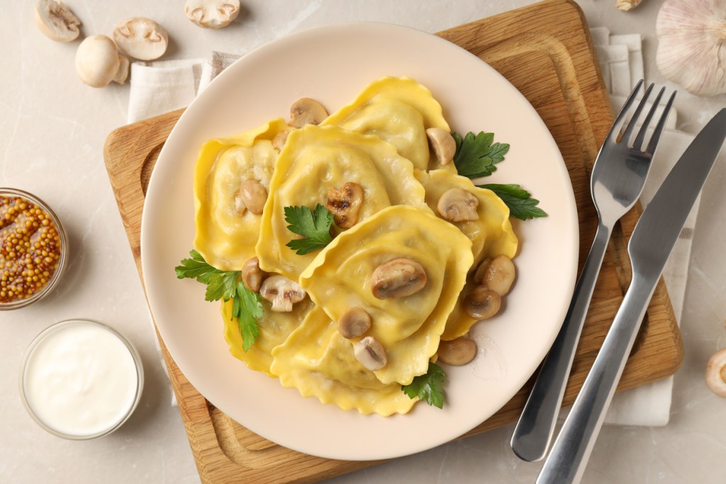 receta-raviolis-masa-wonton-con-foie-y-ceps