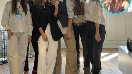 Paula Echevarría: el pantalón blanco fluido y las zapatillas que marcan tendencia esta primavera 2025