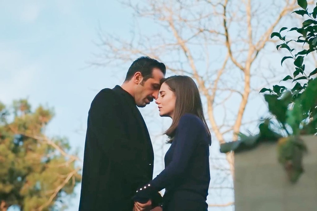 abidin-suna-romance-serie-turca