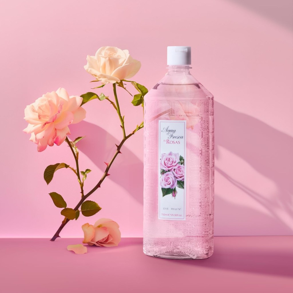 perfume-agua-de-rosas