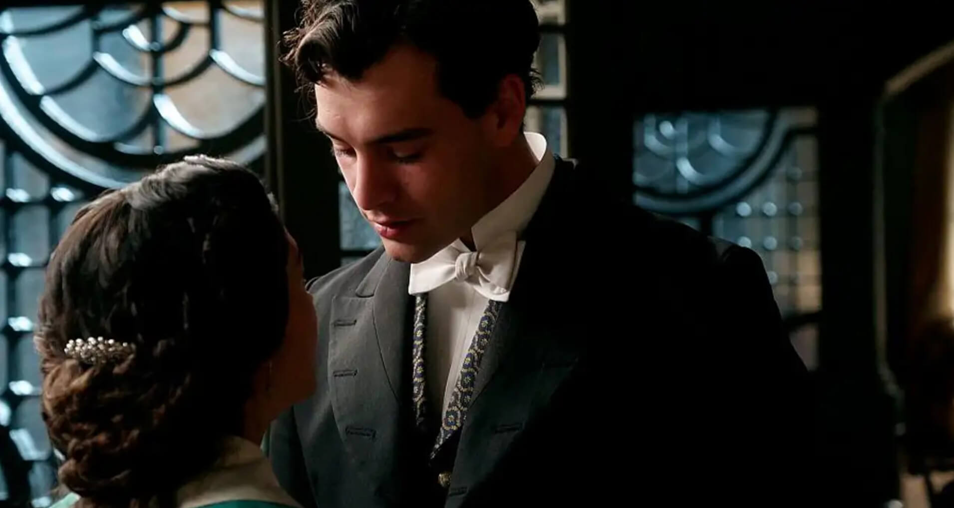 Ángela (Marta Costa y Curro (Xavi Lock) en 'La Promesa'.- RTVE