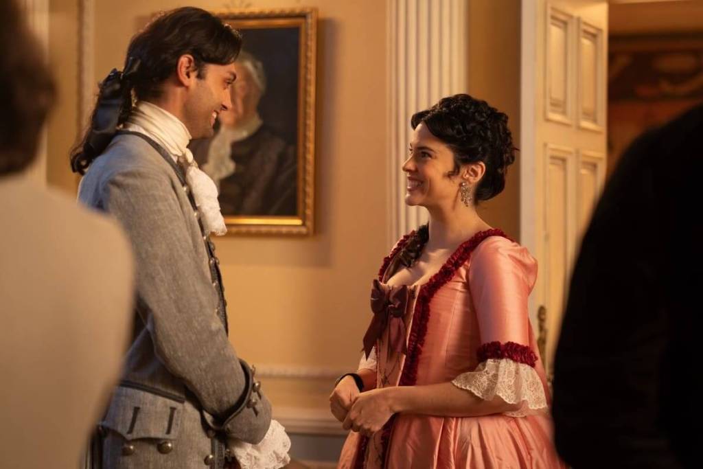 Rafael (Marco Pernas) y Úrsula (Cristina Abad) en 'Valle Salvaje'.- RTVE