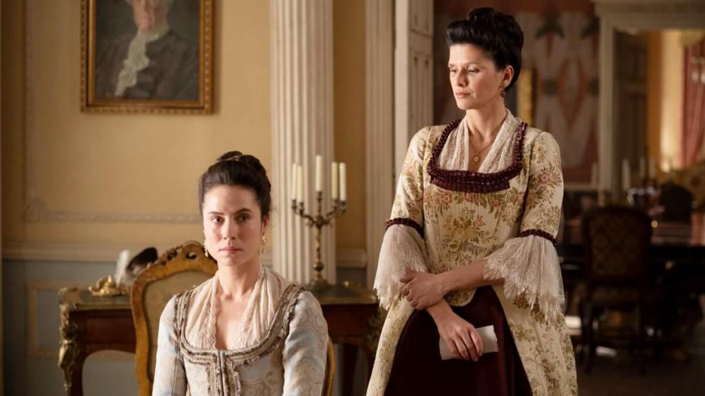 Mercedes (Miren Arrieta) y Victoria (Sabela Arán) en 'Valle Salvaje'.- RTVE