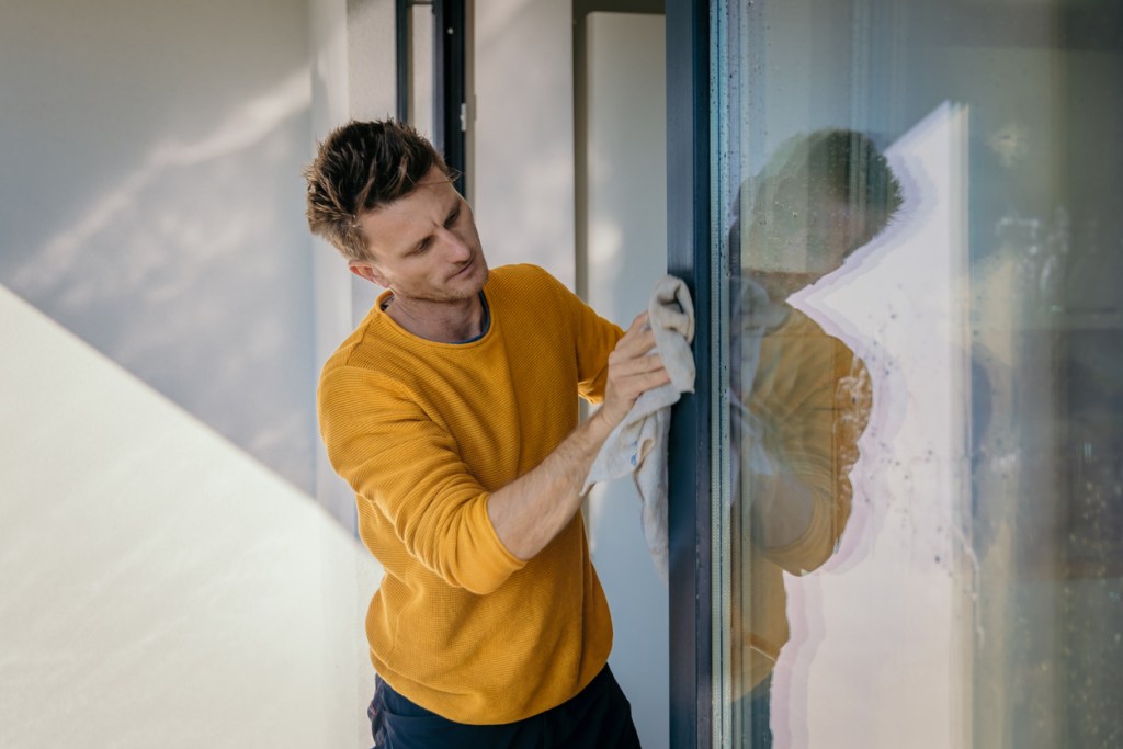 usos-vinagre-limpieza-jardin-orden