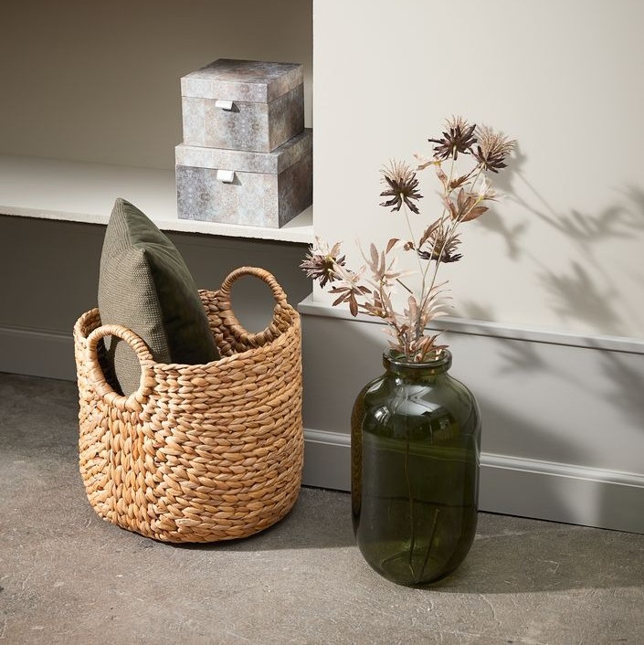 cesto-mimbre-verano-marie-kondo-orden