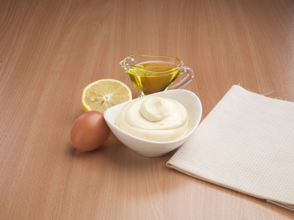 aperitivo-verano-patatas-mejillones-mayonesa