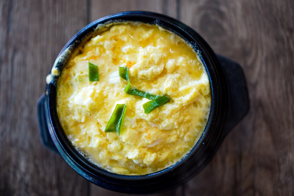 gyeranjjim-huevos-coreanos-chef-receta-viral-15-minutos