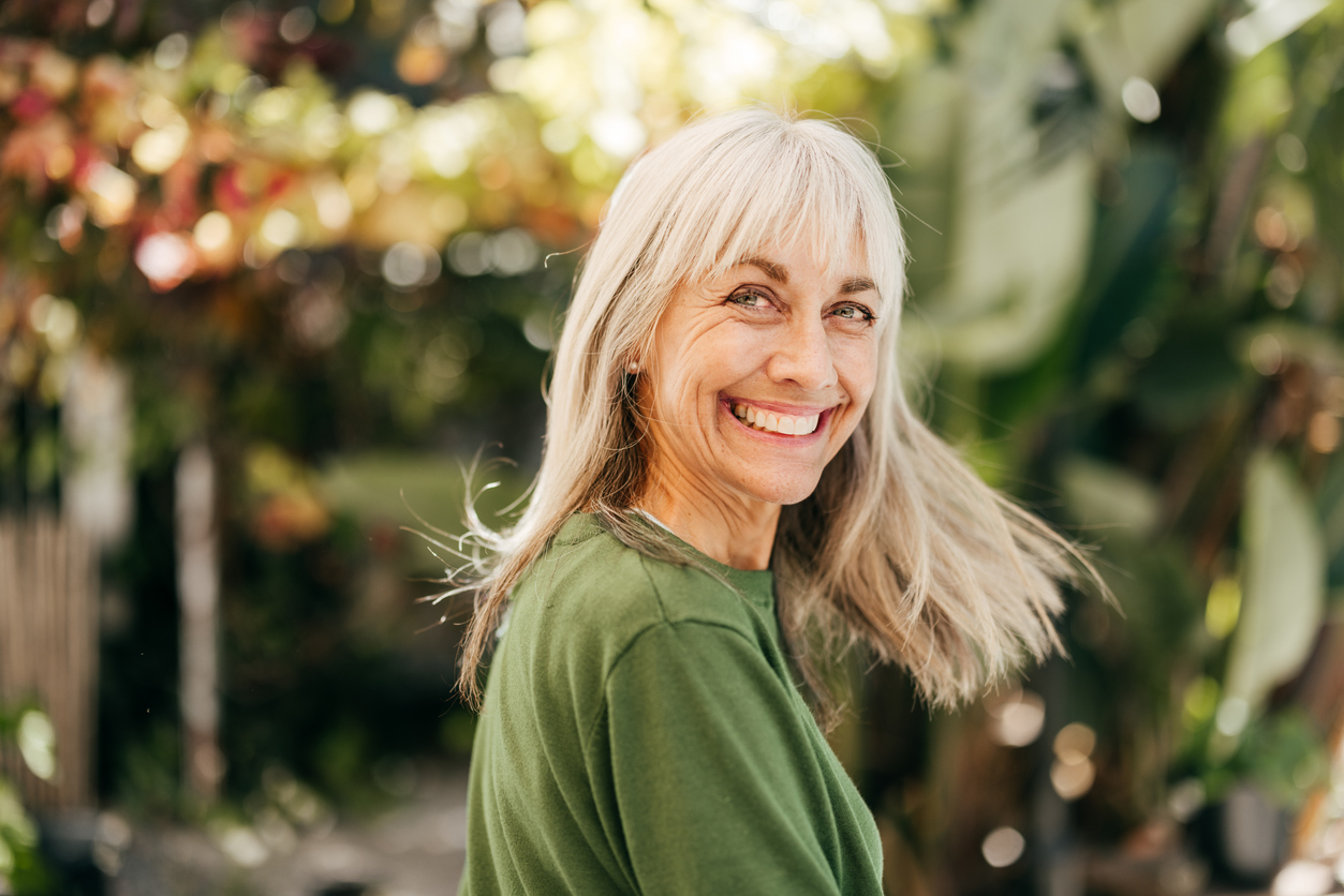 perfume-aceite-para-el-pelo-efecto-brillo-suavidad