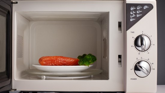 receta-salmon-microondas-verduras