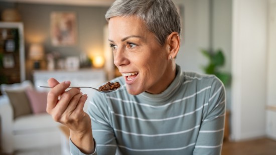granola-avena-pistacho-desayuno-nutritivo-grasas-saludables
