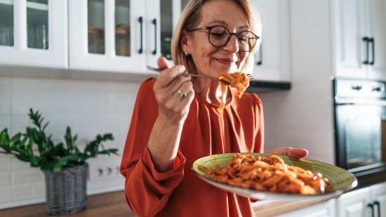 receta-pasta-ligera-llena-marisco-pescado-baja-calorias