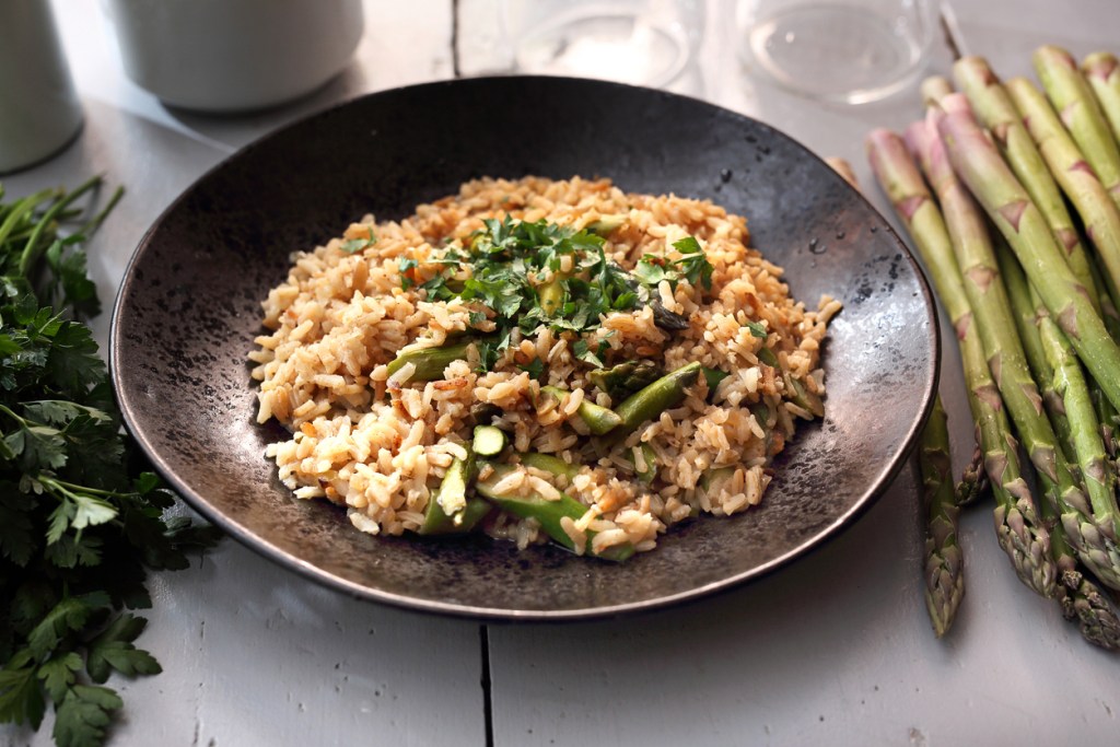 ideas-risotto-integral-verdura-temporada-ligeros-sanos