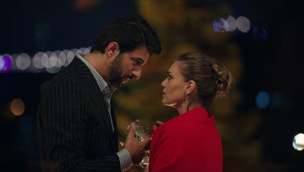 Serie turca 'Old Money' (Amor y Riqueza) - Imagen: Netflix