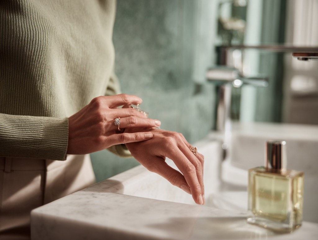 truco-layering-potenciar-perfume