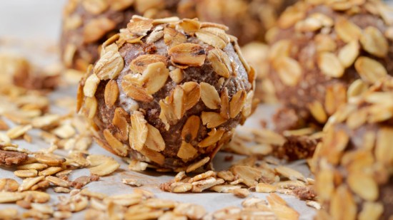 bombones-foie-almendra-trampantojo-salado-entrante