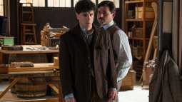 la-promesa-inquietudes-manuel-intensifican