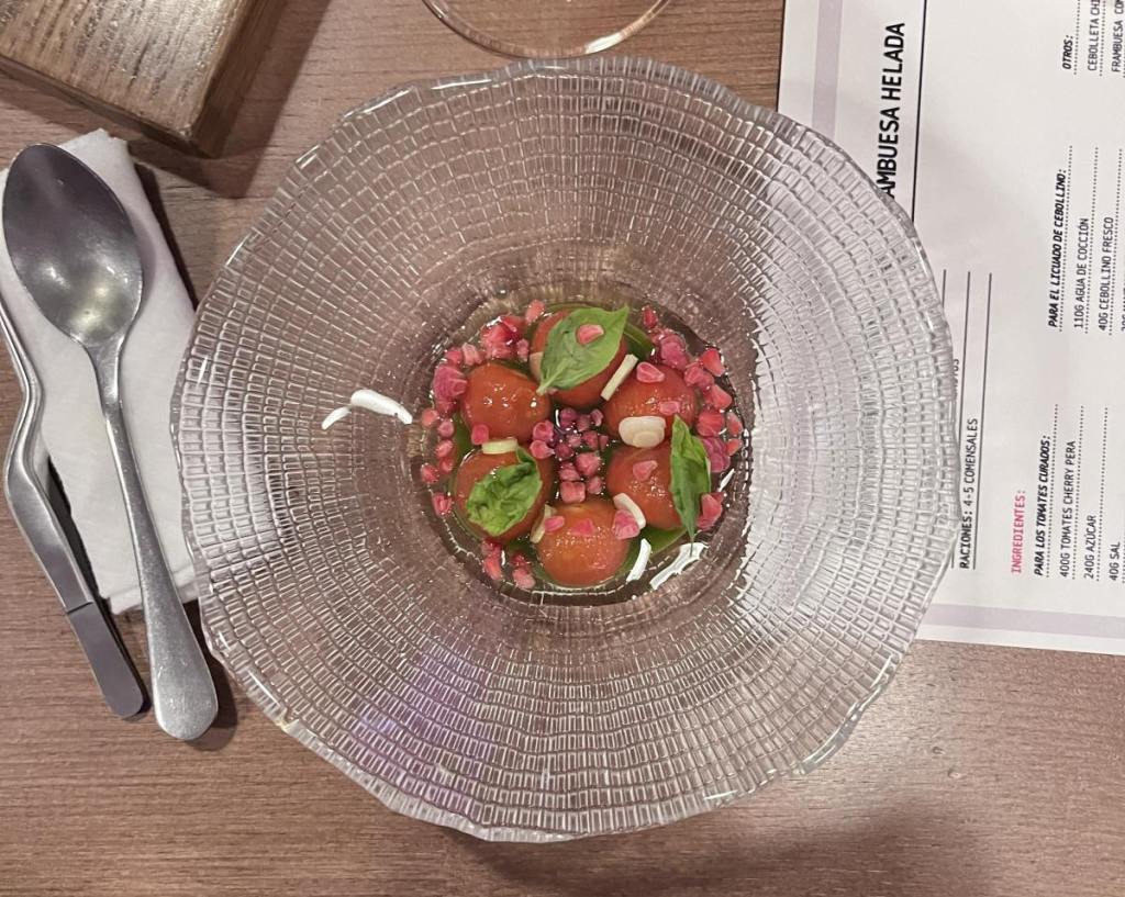 diego-guerrero-chef-truco-pelar-tomate-cherry-segundos-receta-ensalada