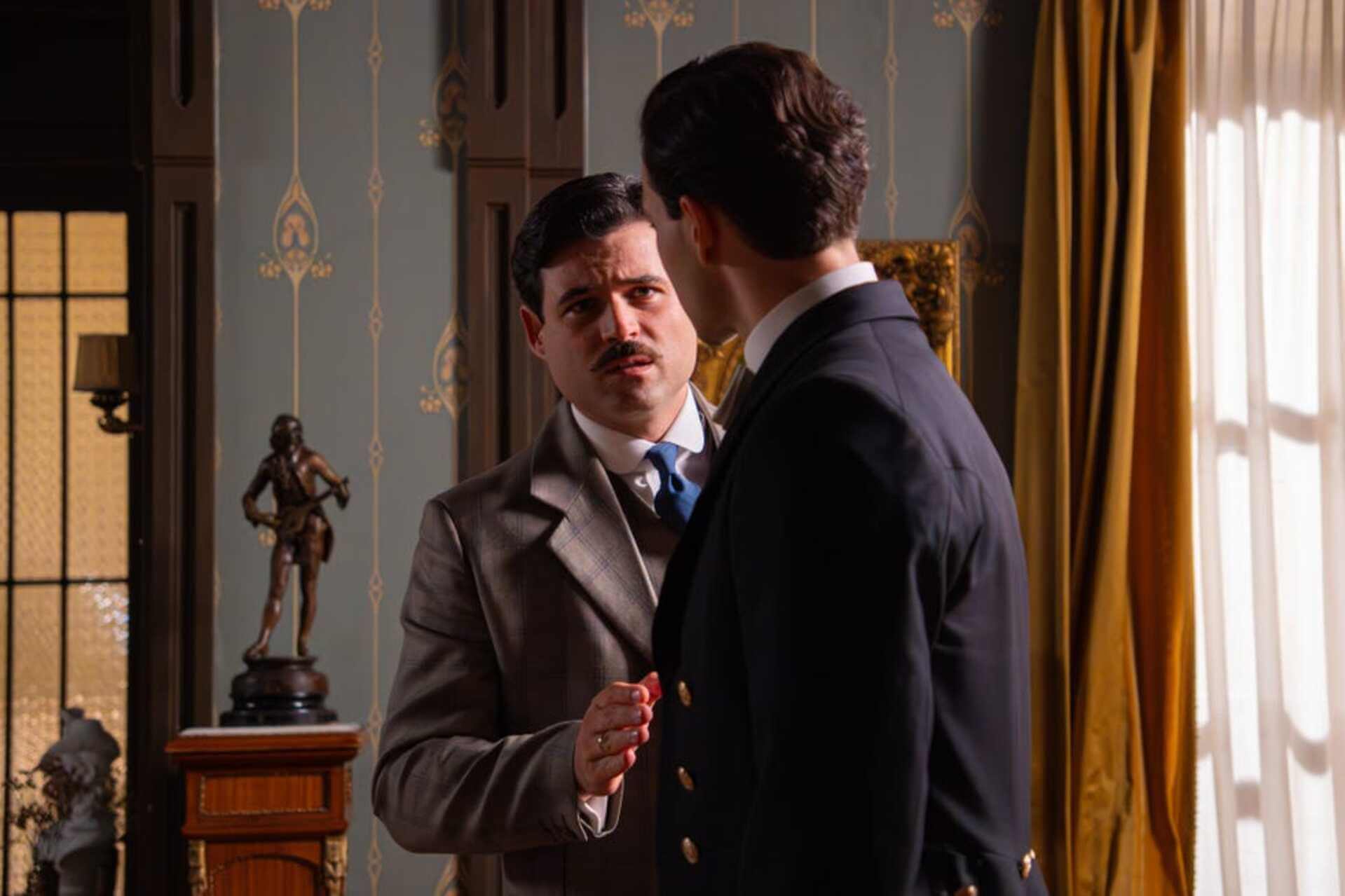 la-promesa-manuel-toma-riendas-2